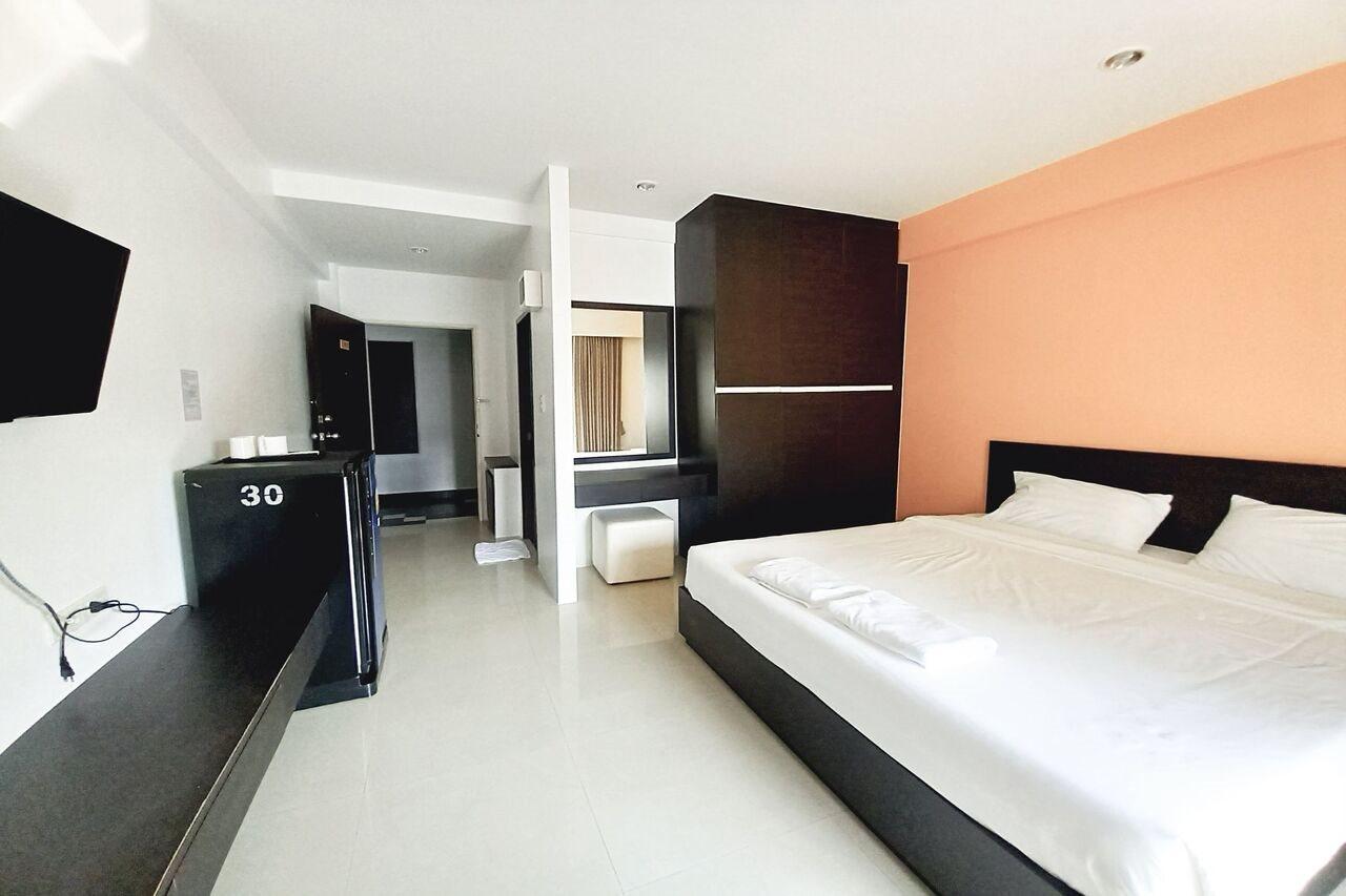 Ruan Plaisoi Apartment Bangkok Exterior foto