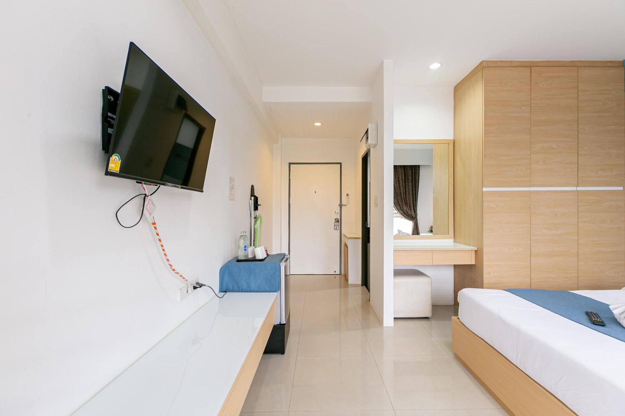 Ruan Plaisoi Apartment Bangkok Exterior foto